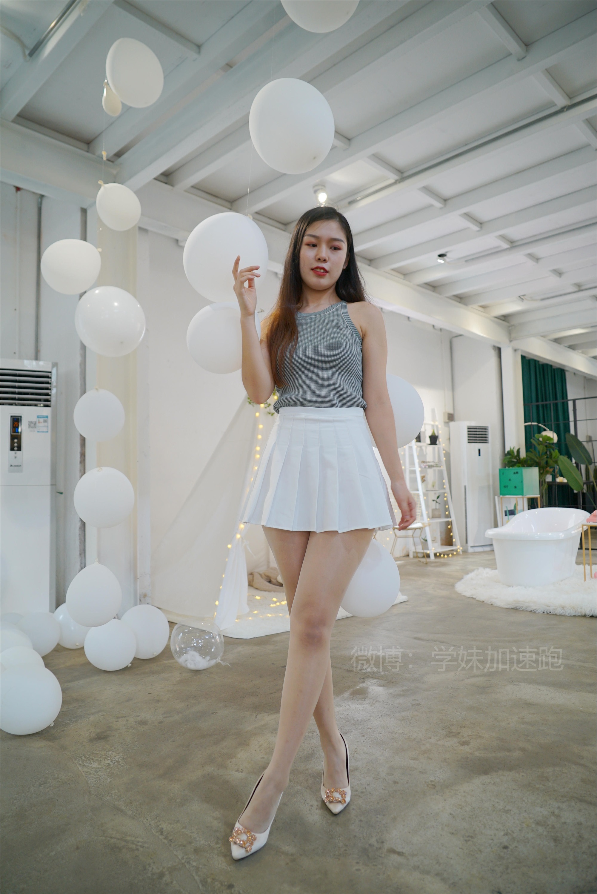 学妹加速跑 XM010《小冉学妹1》